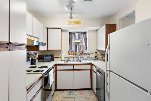 45 Main Street 21, Wareham, MA 02571