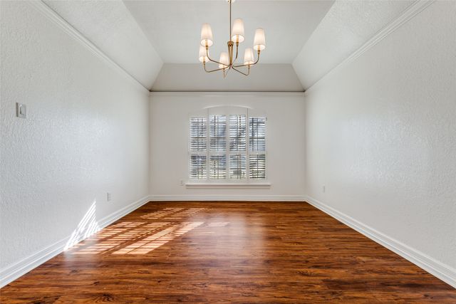 2307 Midway Road, Arlington, TX 76011