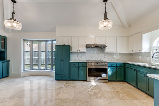 2307 Midway Road, Arlington, TX 76011