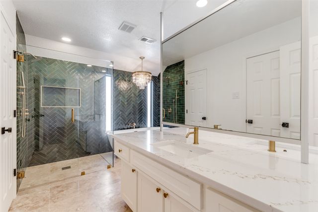 2307 Midway Road, Arlington, TX 76011