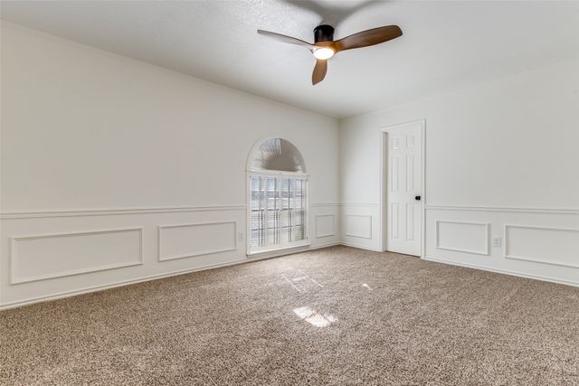 2307 Midway Road, Arlington, TX 76011