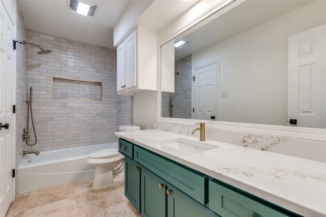 2307 Midway Road, Arlington, TX 76011