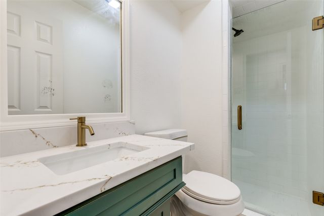 2307 Midway Road, Arlington, TX 76011