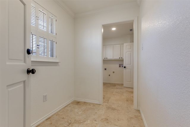 2307 Midway Road, Arlington, TX 76011