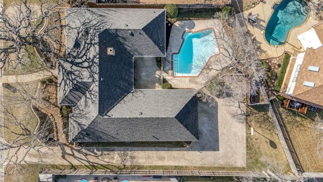 2307 Midway Road, Arlington, TX 76011