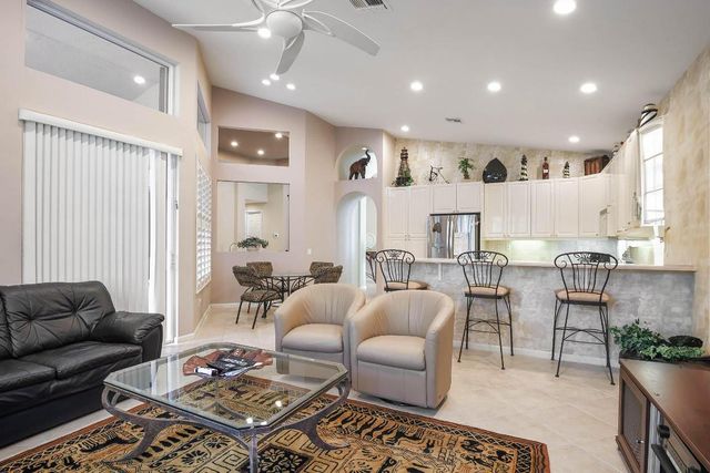 11348 Ohanu Circle E, Boynton Beach, FL 33437