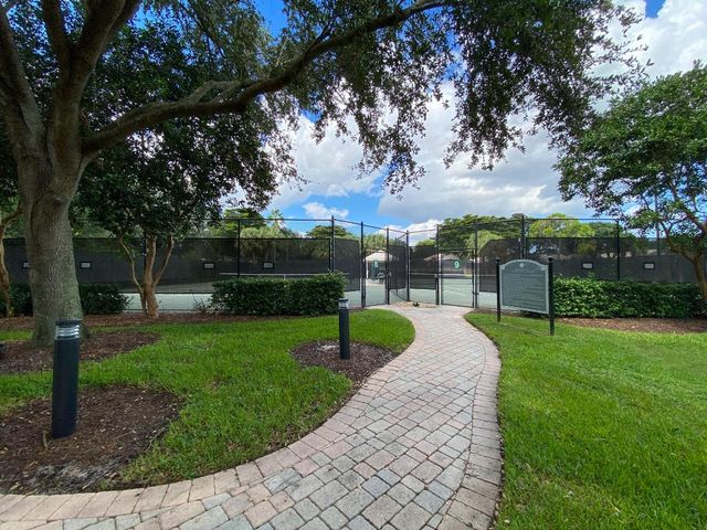 11348 Ohanu Circle E, Boynton Beach, FL 33437