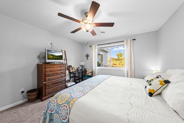 39781 Fawn Avenue, North Branch, MN 55056