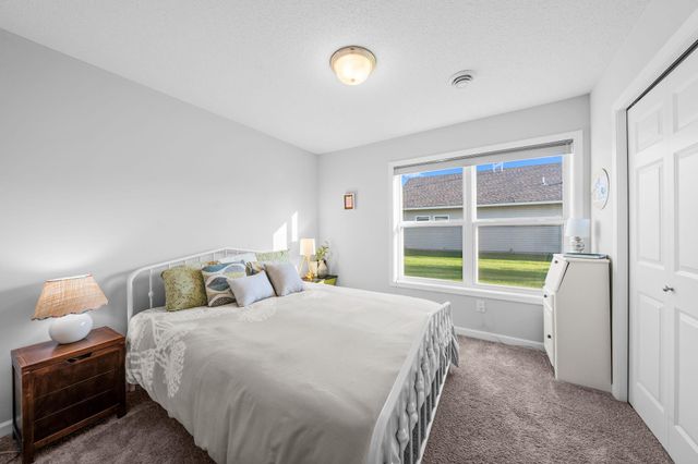 39781 Fawn Avenue, North Branch, MN 55056