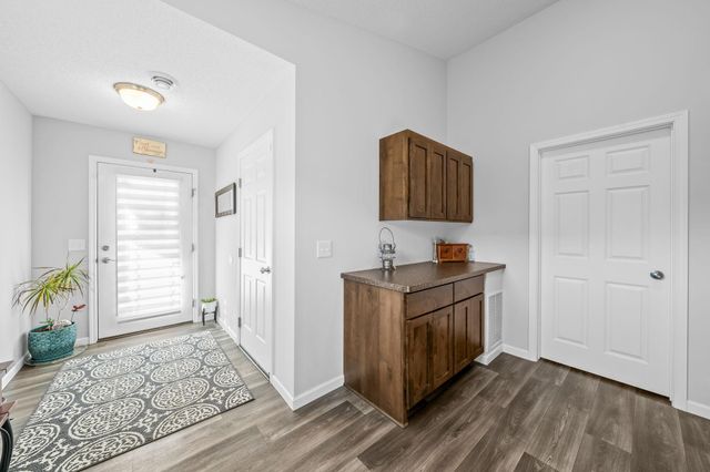 39781 Fawn Avenue, North Branch, MN 55056