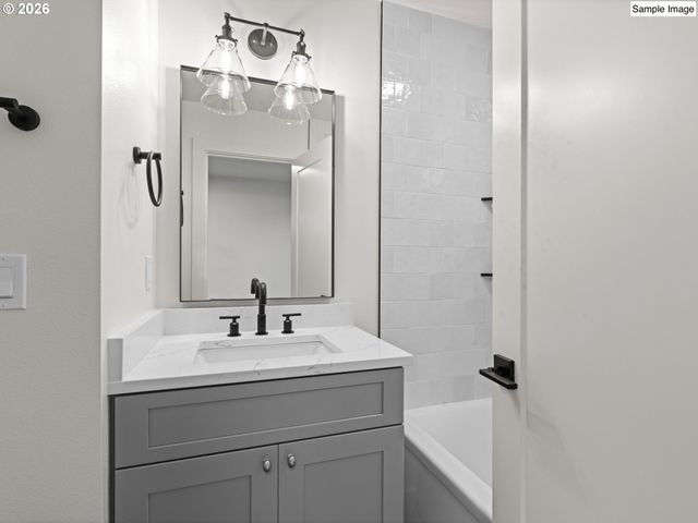 11073 Sw 61st Ave, Portland, OR 97219