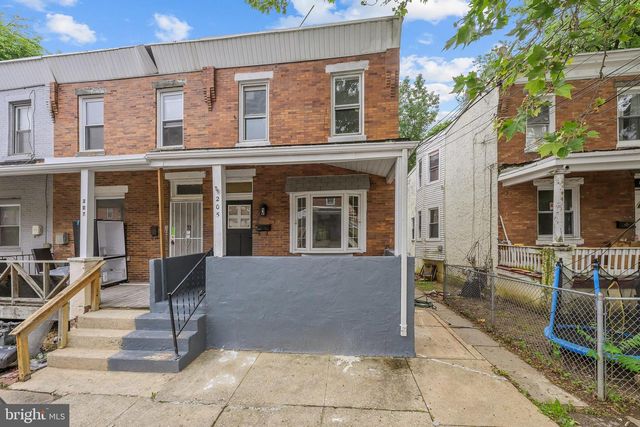 205 N FRONT ST, Darby, PA 19023