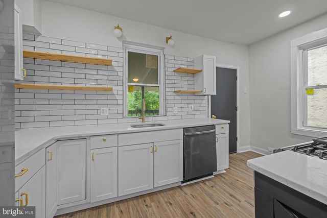 205 N FRONT ST, Darby, PA 19023