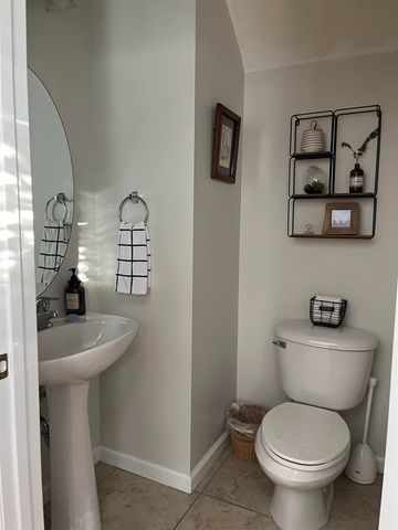 2476 Lantana Lane, Tallahassee, FL 32311