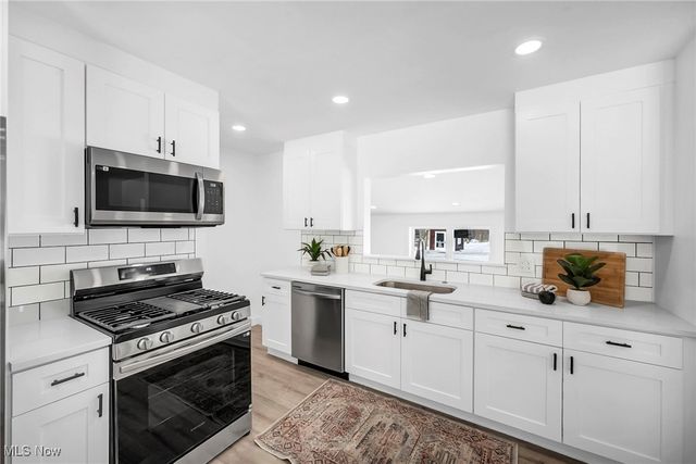 9021 Billings Road, Kirtland, OH 44094