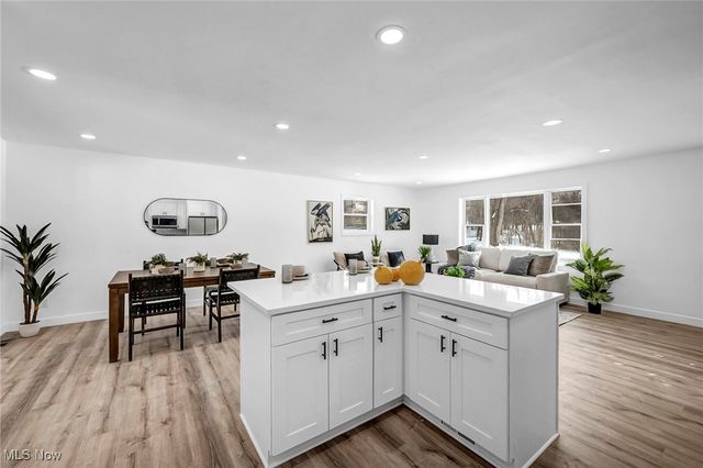 9021 Billings Road, Kirtland, OH 44094