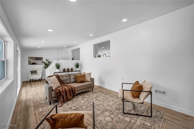 9021 Billings Road, Kirtland, OH 44094