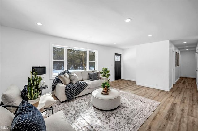 9021 Billings Road, Kirtland, OH 44094