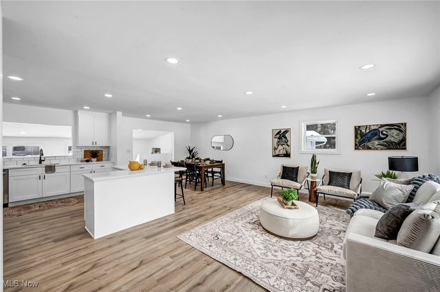 9021 Billings Road, Kirtland, OH 44094