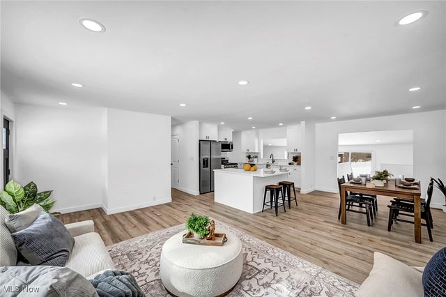 9021 Billings Road, Kirtland, OH 44094