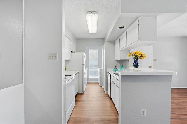 1900 Bay Area Boulevard Q 186, Houston, TX 77058