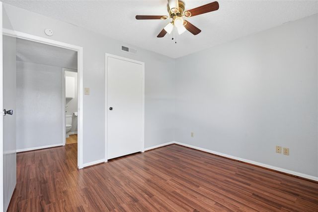 1900 Bay Area Boulevard Q 186, Houston, TX 77058