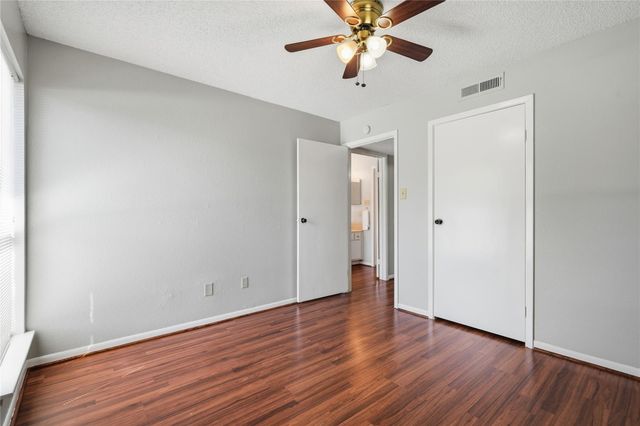 1900 Bay Area Boulevard Q 186, Houston, TX 77058