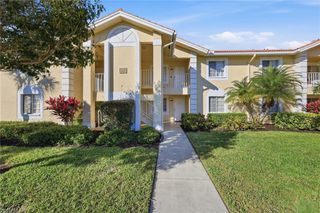 7707 Jewel LN # 201, Naples, FL 34109