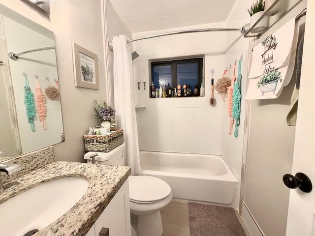 16101 SW 98th Avenue, Miami, FL 33157