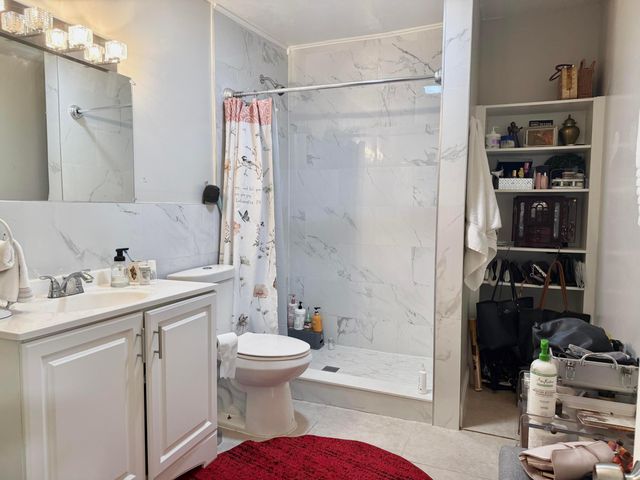 16101 SW 98th Avenue, Miami, FL 33157