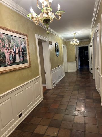 2221 Twin Oak Road, Peru, IL 61354