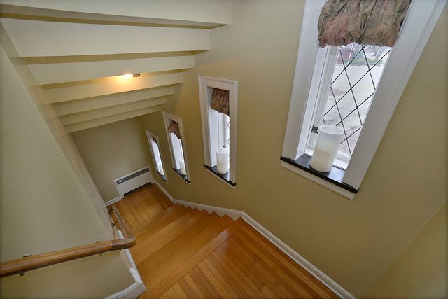 2221 Twin Oak Road, Peru, IL 61354