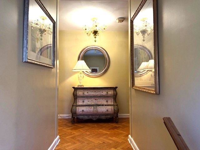 2221 Twin Oak Road, Peru, IL 61354