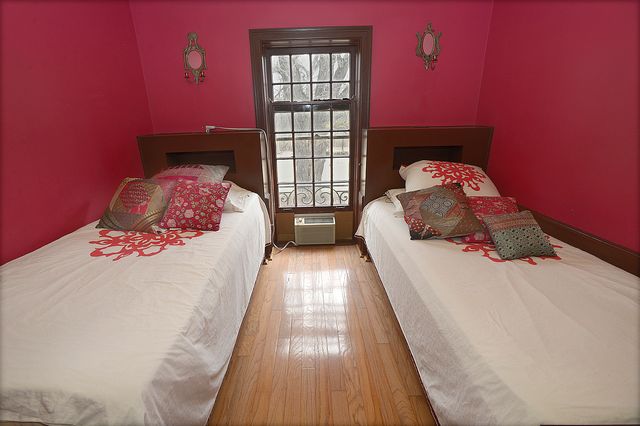 2221 Twin Oak Road, Peru, IL 61354