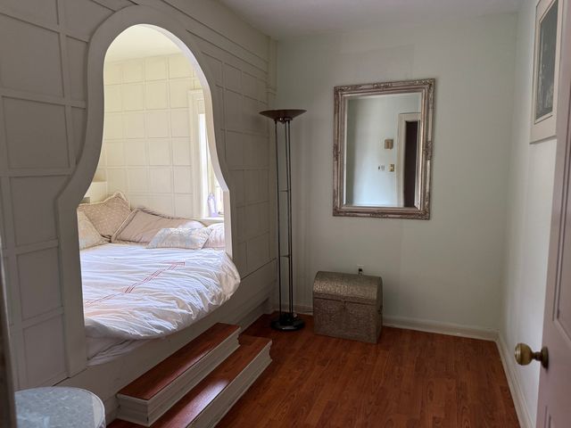 2221 Twin Oak Road, Peru, IL 61354