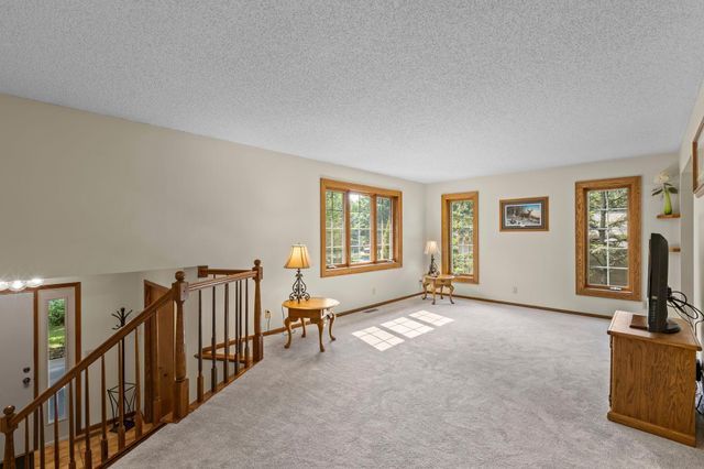 13 Woodcrest Drive, Circle Pines, MN 55014