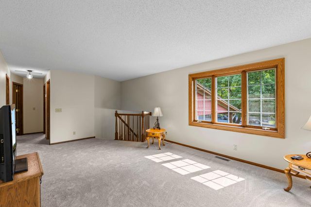 13 Woodcrest Drive, Circle Pines, MN 55014
