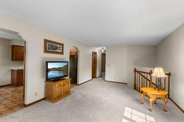 13 Woodcrest Drive, Circle Pines, MN 55014