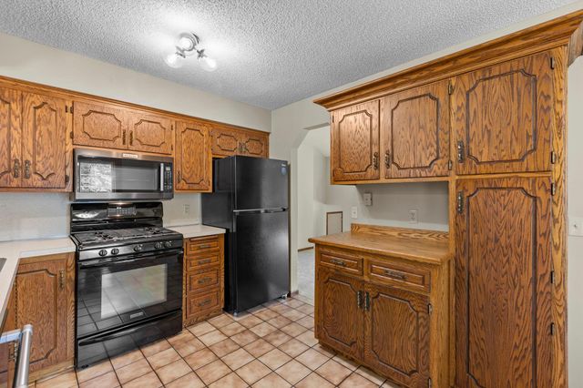 13 Woodcrest Drive, Circle Pines, MN 55014