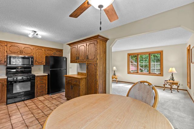 13 Woodcrest Drive, Circle Pines, MN 55014