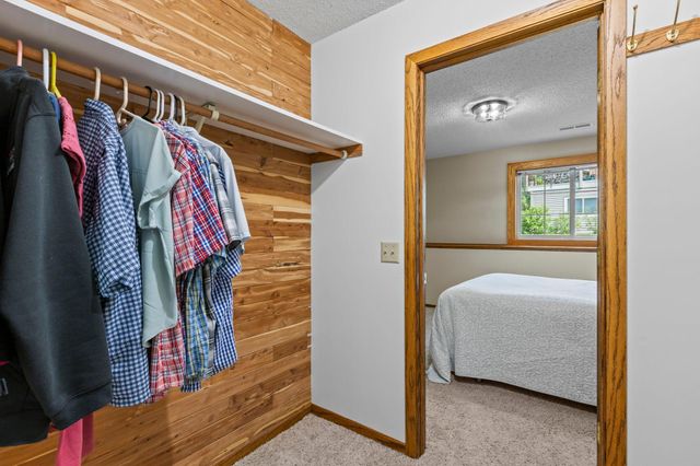 13 Woodcrest Drive, Circle Pines, MN 55014