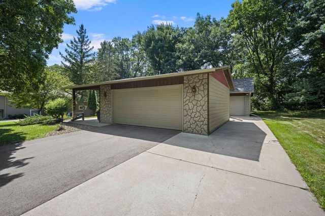 13 Woodcrest Drive, Circle Pines, MN 55014