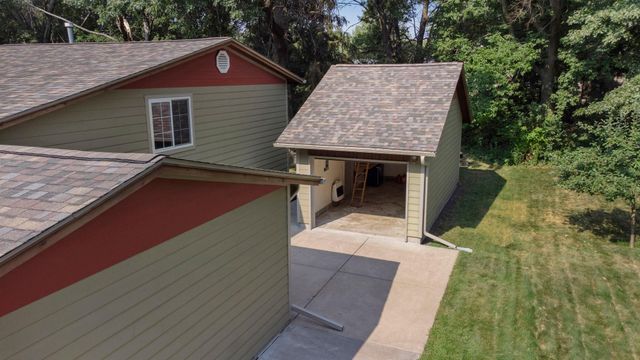 13 Woodcrest Drive, Circle Pines, MN 55014