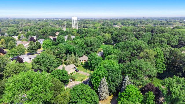 13 Woodcrest Drive, Circle Pines, MN 55014
