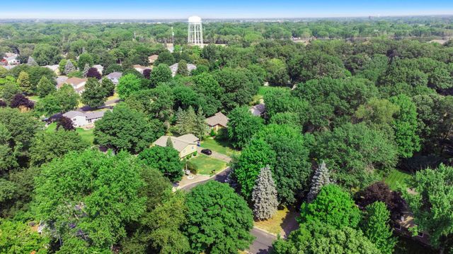 13 Woodcrest Drive, Circle Pines, MN 55014