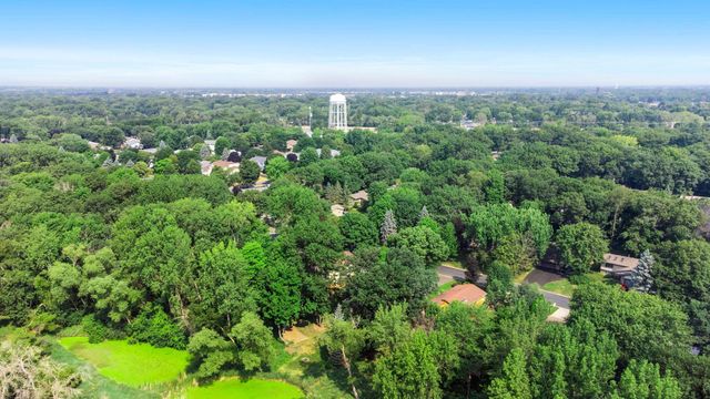 13 Woodcrest Drive, Circle Pines, MN 55014