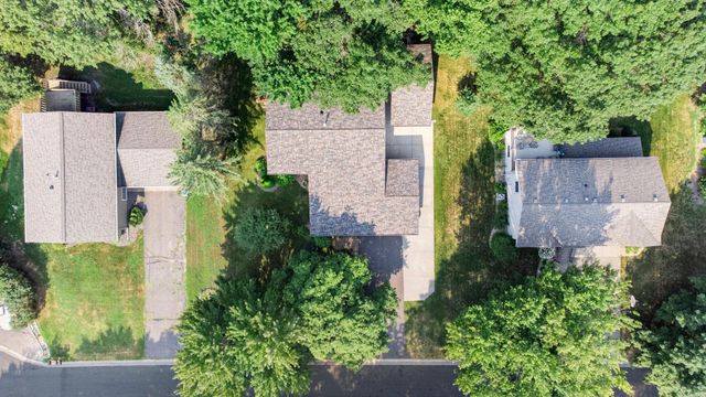 13 Woodcrest Drive, Circle Pines, MN 55014