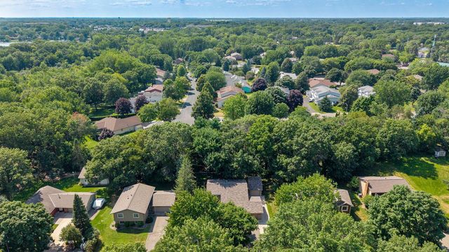13 Woodcrest Drive, Circle Pines, MN 55014