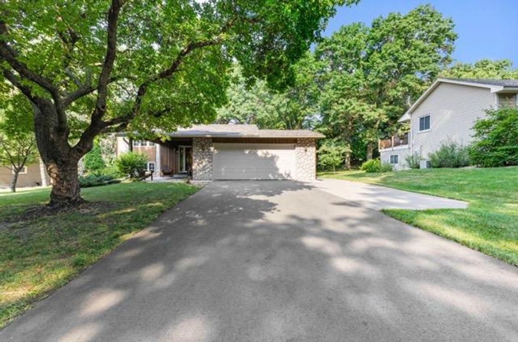 13 Woodcrest Drive, Circle Pines, MN 55014 — photo 3