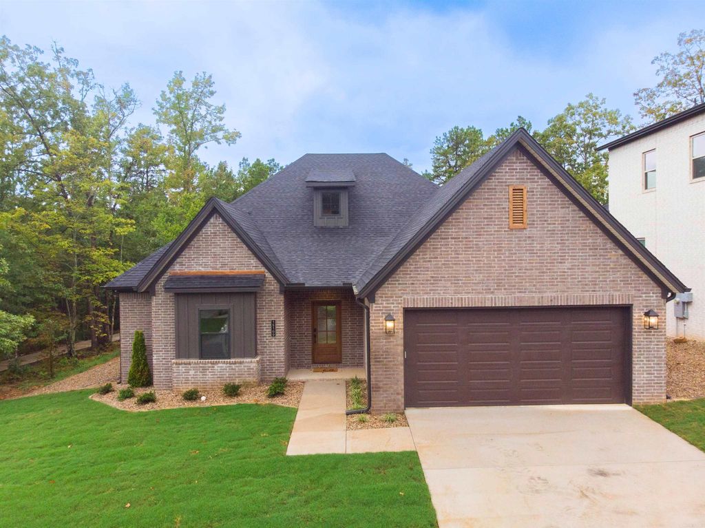 15109 Matterhorn Loop, Maumelle, AR 72113